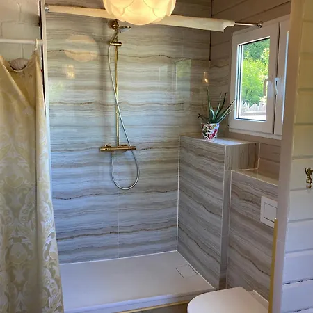 Semesterbostad Waldchalet